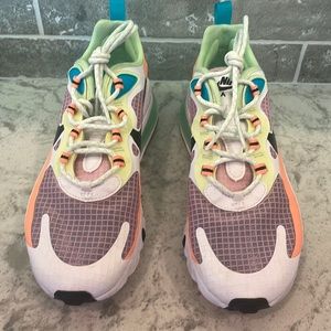 WMNS Nike Air Max 270 React SE Light Arctic Pink